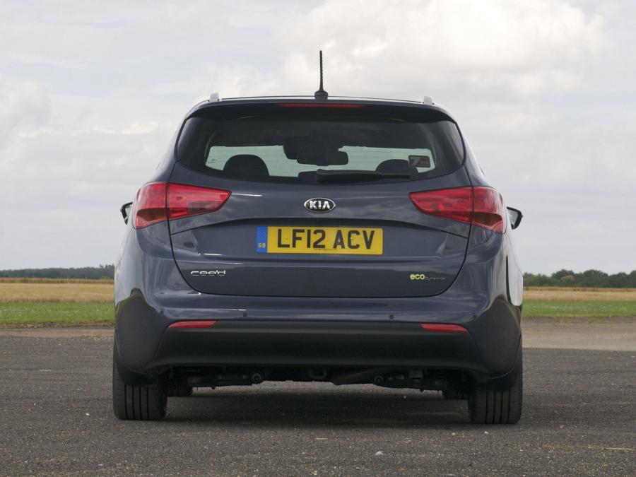  Kia cee&rsquo;d Station Wagon 2012 года  (UK) (фото 9 из 31)